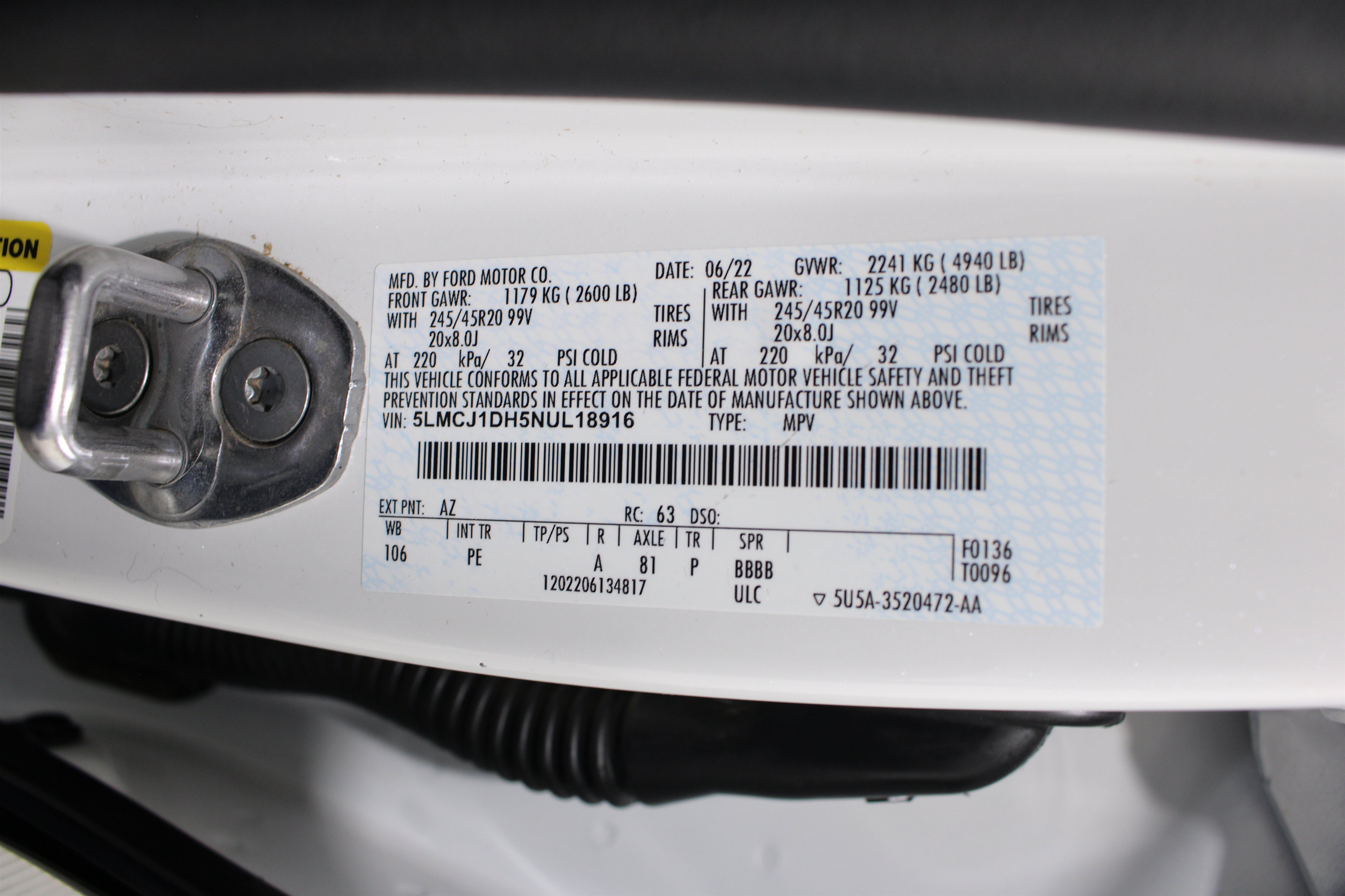 Certified Used 2022 Pristine White Metallic Tri-Coat Lincoln Standard image 39