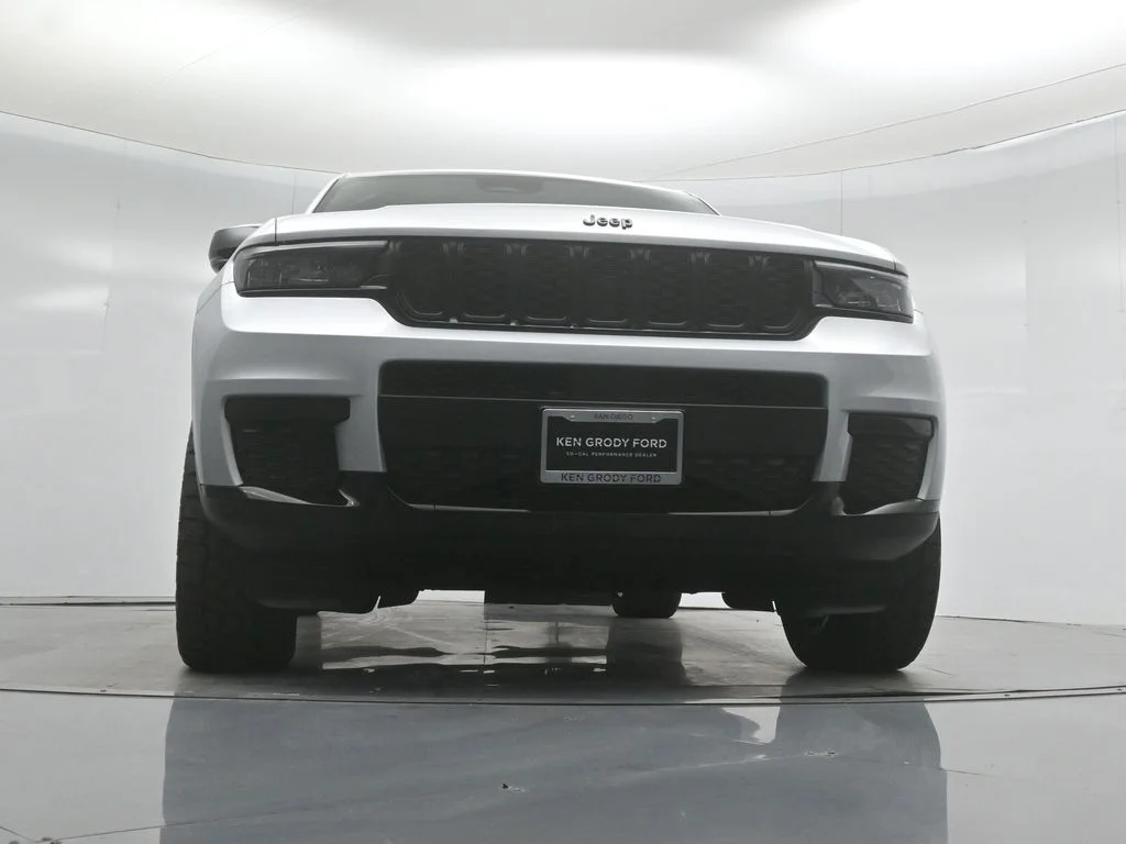 Certified Used 2021 Silver Jeep Altitude image 43
