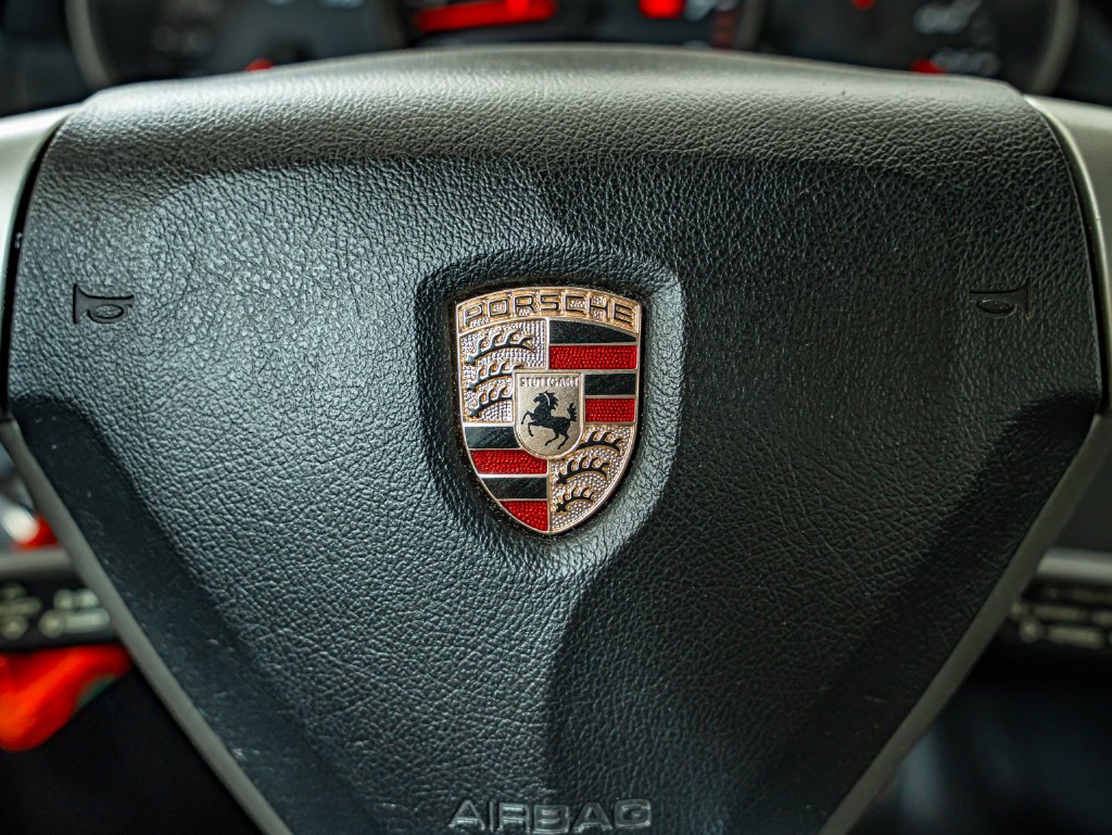 Used 2007 Arctic Silver Metallic Porsche  image 30
