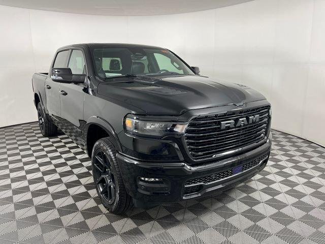 New 2026 Diamond Black Crystal Pearl-Coat Exterior Paint RAM LARAMIE image 29