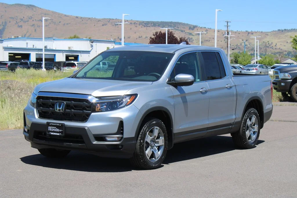 New 2026 Solar Silver Metallic Honda RTL image 8