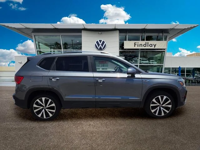 Certified Used 2023  Volkswagen 1.5T SE image 8