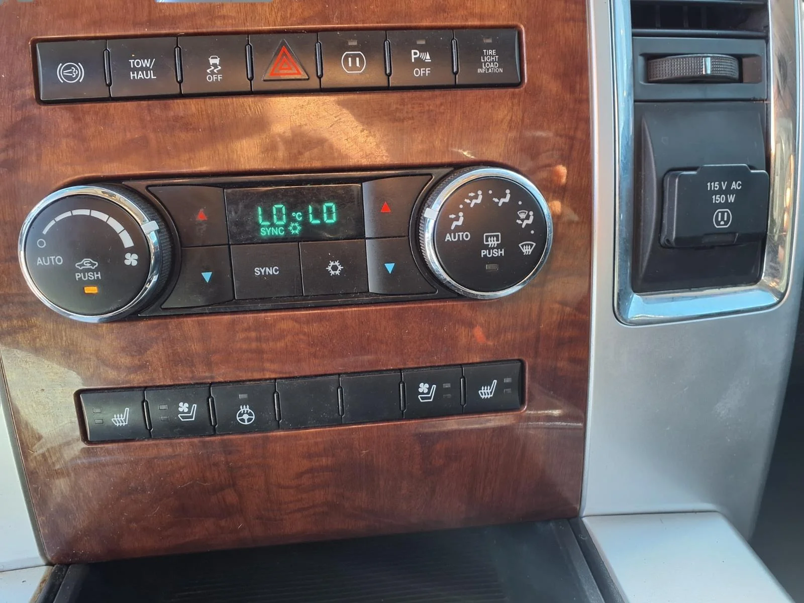 2012 RAM Ram 2500 Pickup Laramie - Photo 20