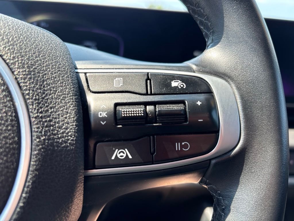 Used 2024 Blue Kia X-Line image 23