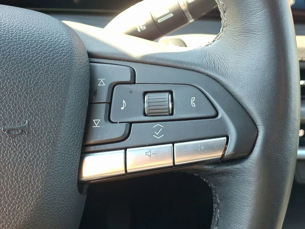 2025 Cadillac XT4 Premium Luxury - Photo 22