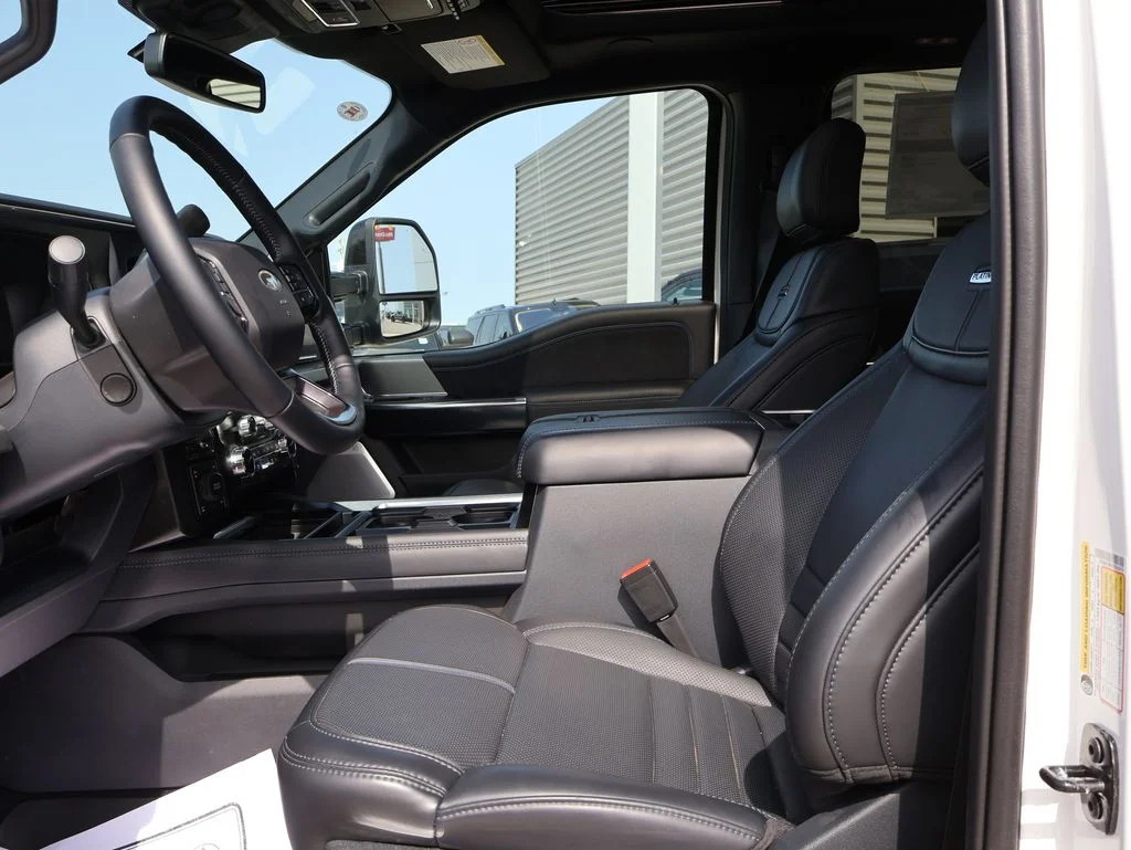 New 2026 Star White Metallic Tri-Coat Ford F-250® Platinum® image 23