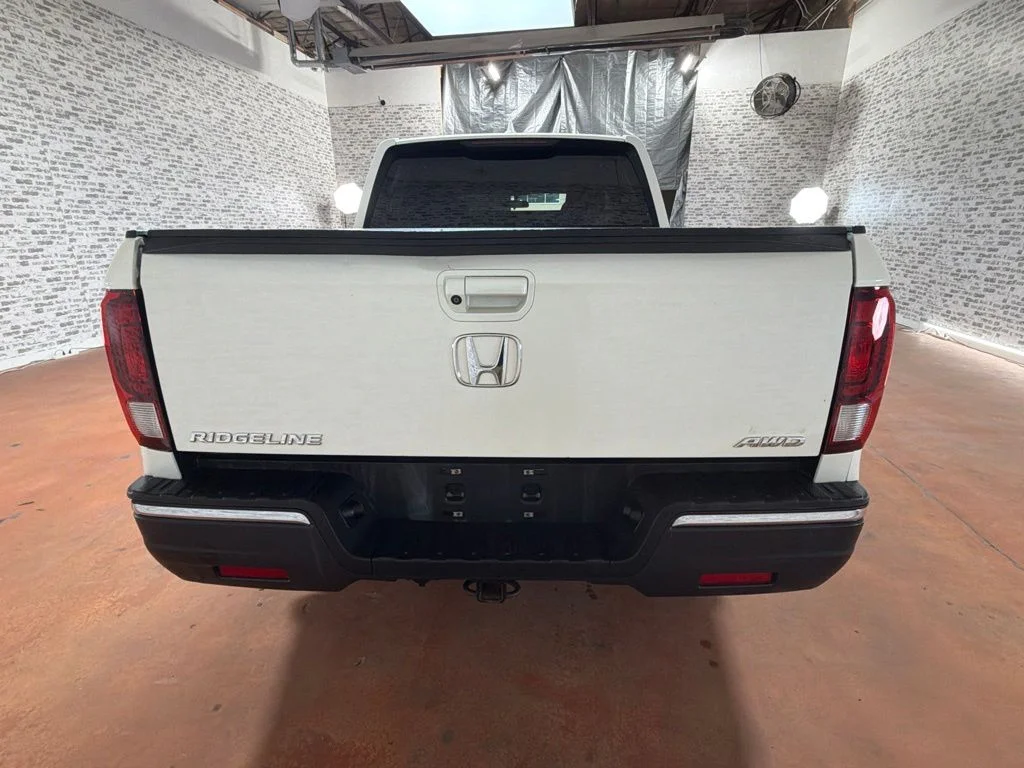 Used 2019 White Diamond Pearl Honda Sport image 5