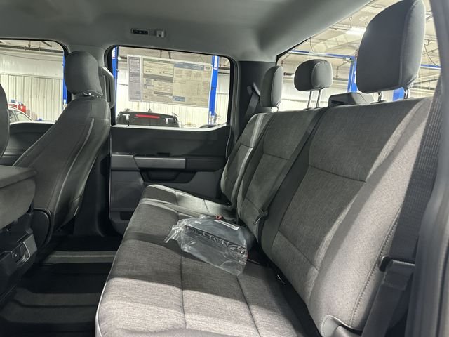 New 2026 Oxford White Ford F-250® XL image 31
