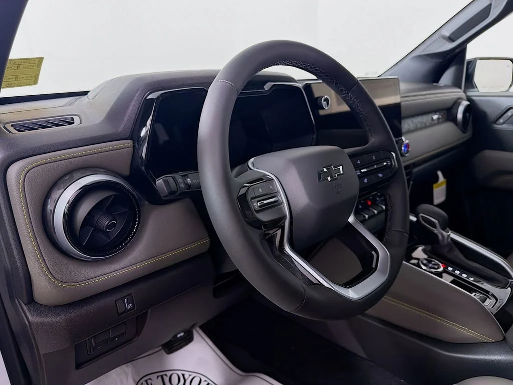 2026 Chevrolet Colorado ZR2 - Photo 9