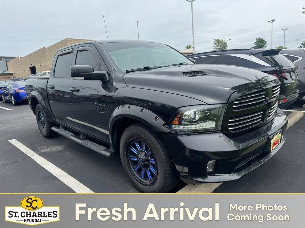 2016 RAM 1500 Sport 4x4 Crew Cab 5'7's photo