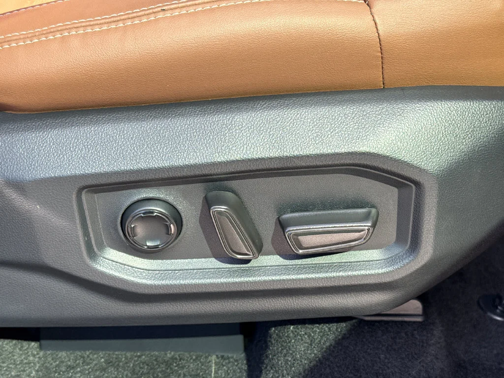 2025 Toyota Tundra 1794 Edition - Photo 35