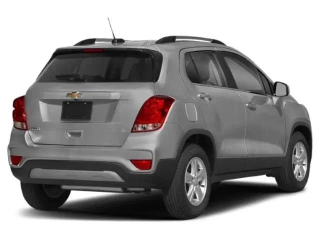 Used 2021 Silver Ice Metallic Chevrolet LT image 3