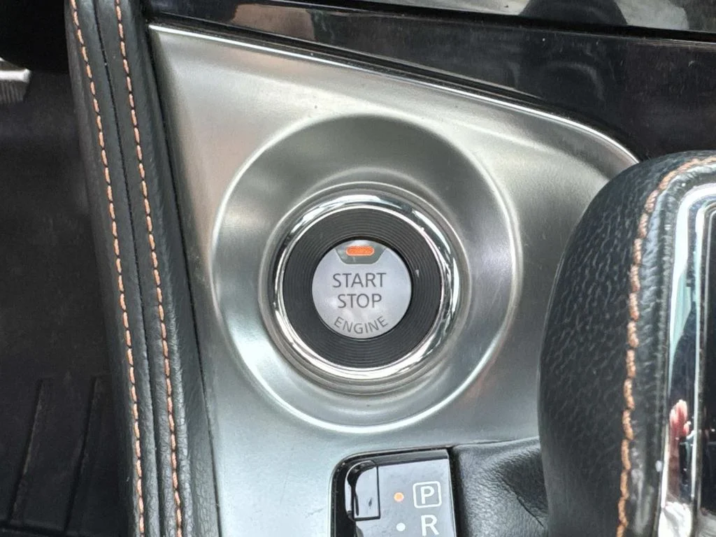 Used 2023 Black Nissan SR image 36