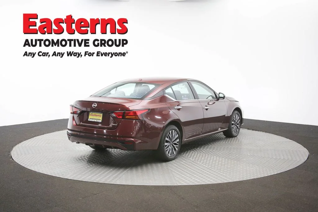 Used 2025 Red Nissan 2.5 SV image 36