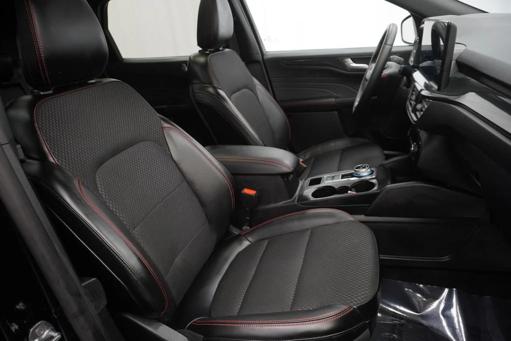 Used 2025 Black Ford ST-Line Elite image 48