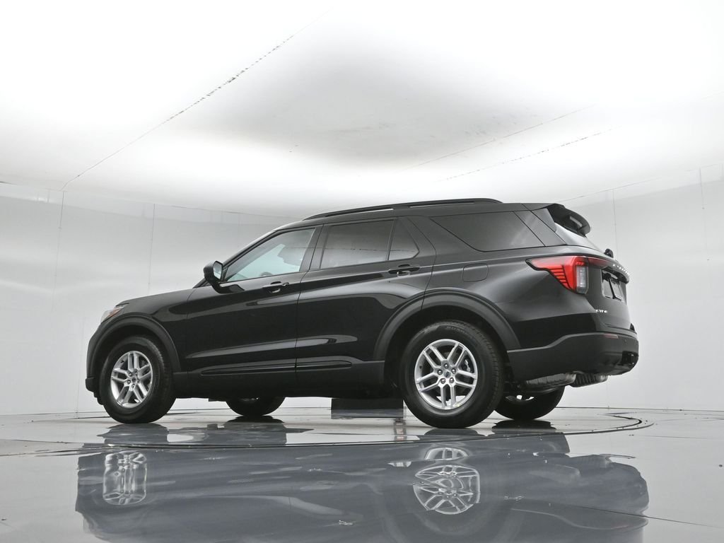 New 2026 Agate Black Metallic Ford Active image 50