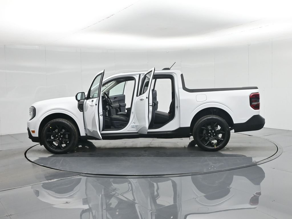 New 2026 Oxford White Ford Lariat image 33