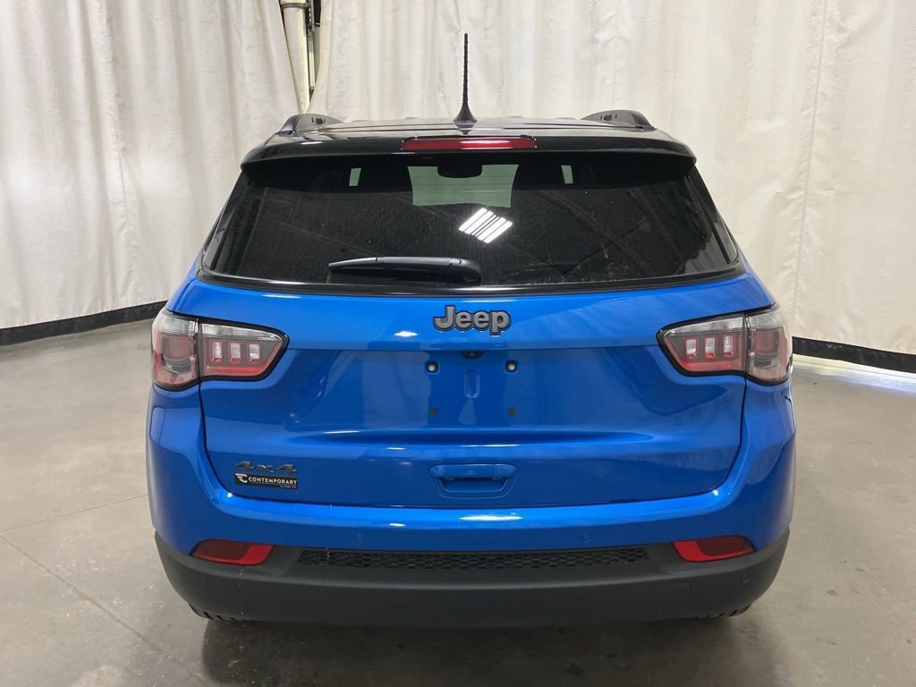 New 2026 Hydro Blue Pearl-Coat Exterior Paint Jeep Limited Altitude image 19
