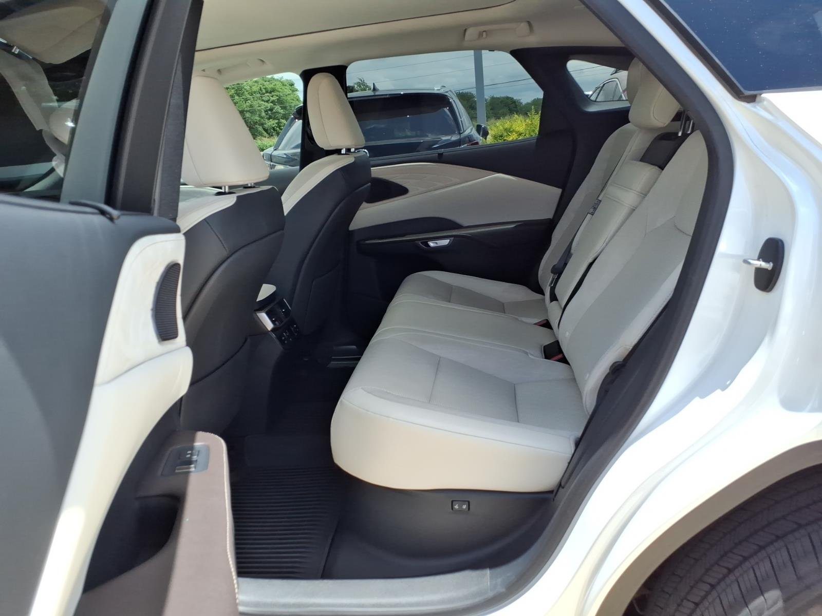 Certified Used 2023 Iridium Lexus Luxury image 16