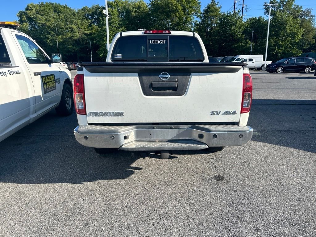 Used 2018 White Nissan SV image 6