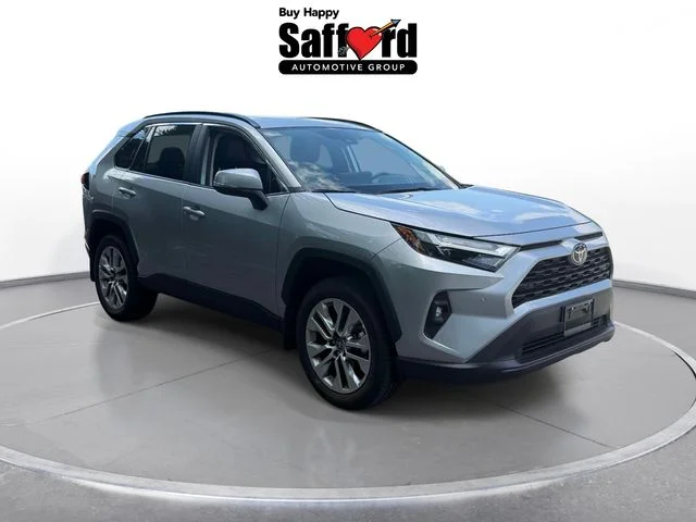 Used 2025 Silver Toyota XLE Premium image 8