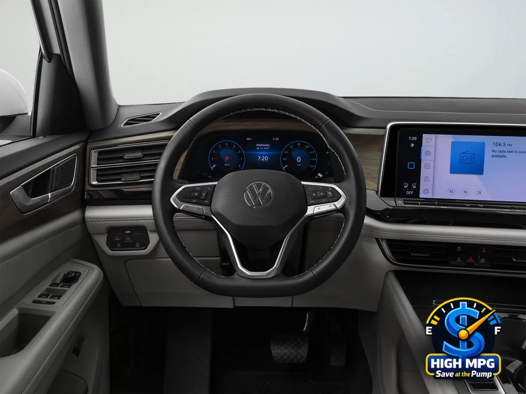 Used 2024 White Volkswagen 2.0T SE w/Technology image 47