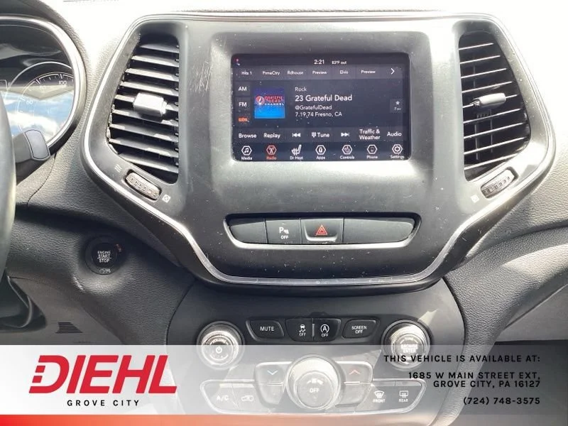 Used 2020 Red Jeep Latitude Plus 4x4 image 36