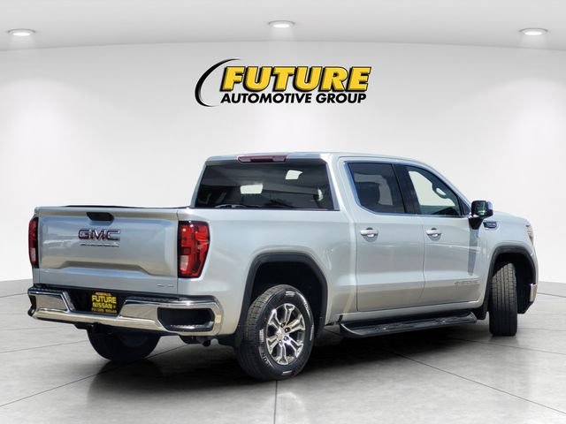 Used 2019 Silver GMC SLE image 4