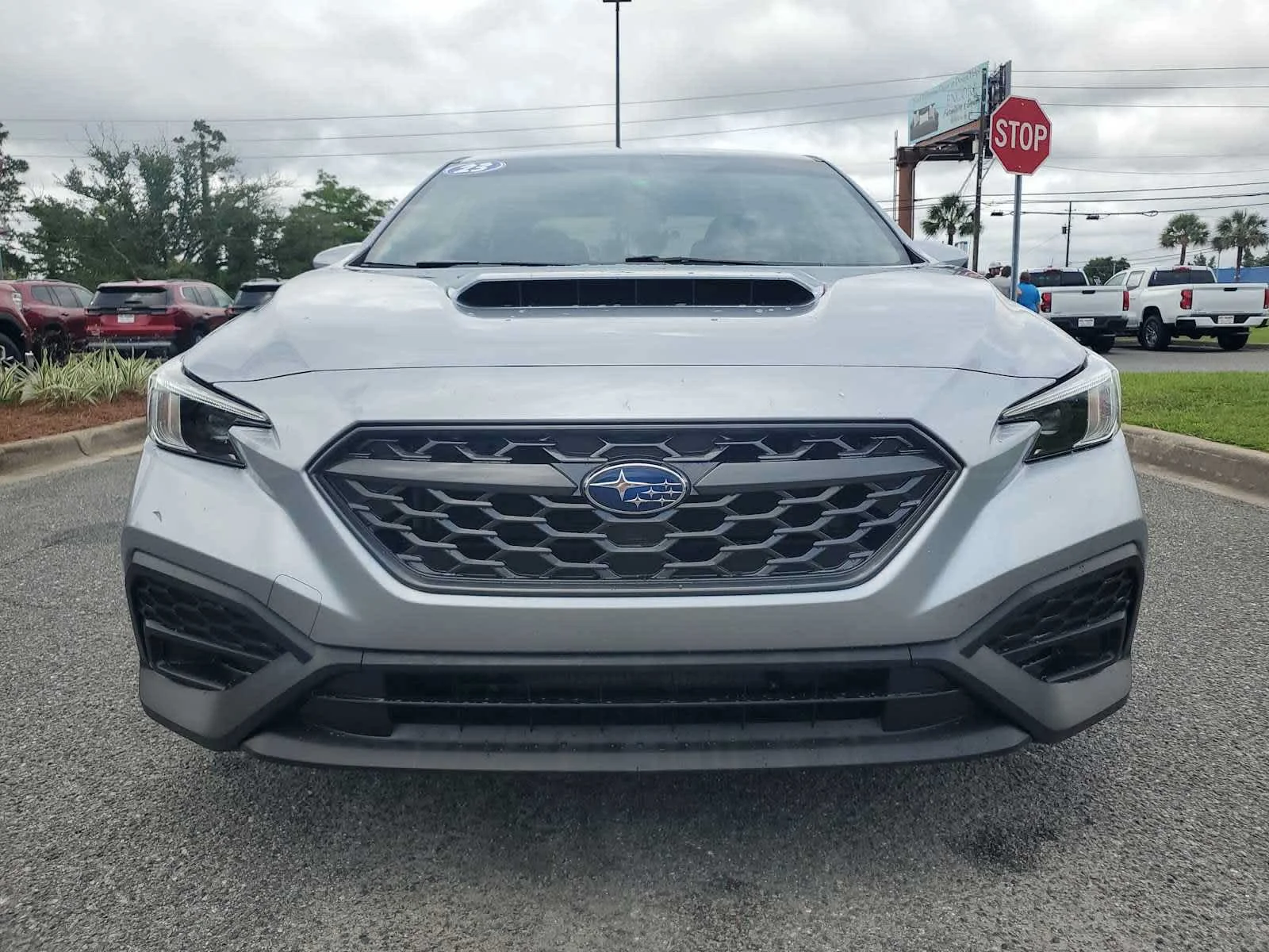 Used 2023  Subaru  image 15