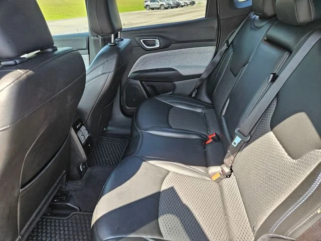 Used 2023 Gray Jeep Latitude image 25