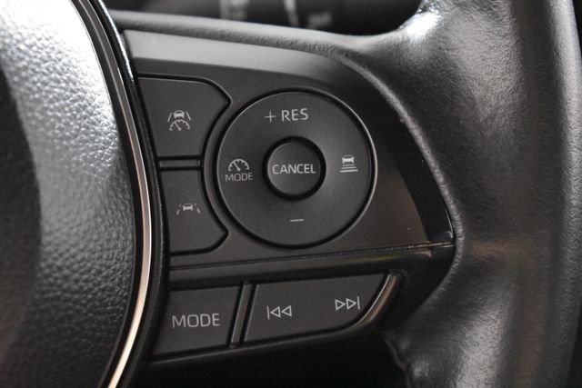 Used 2024  Toyota SE image 22