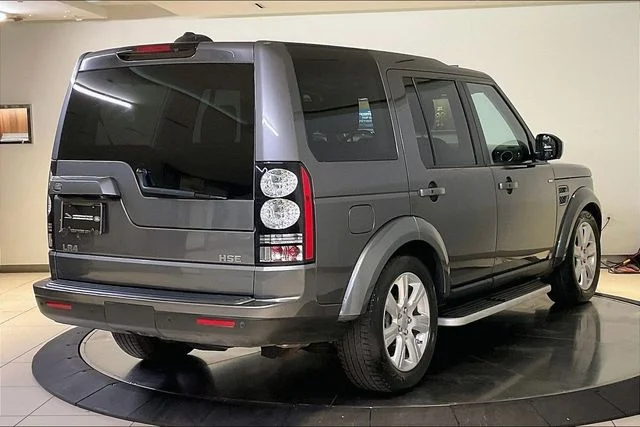 Used 2016 Gray Land Rover HSE image 10