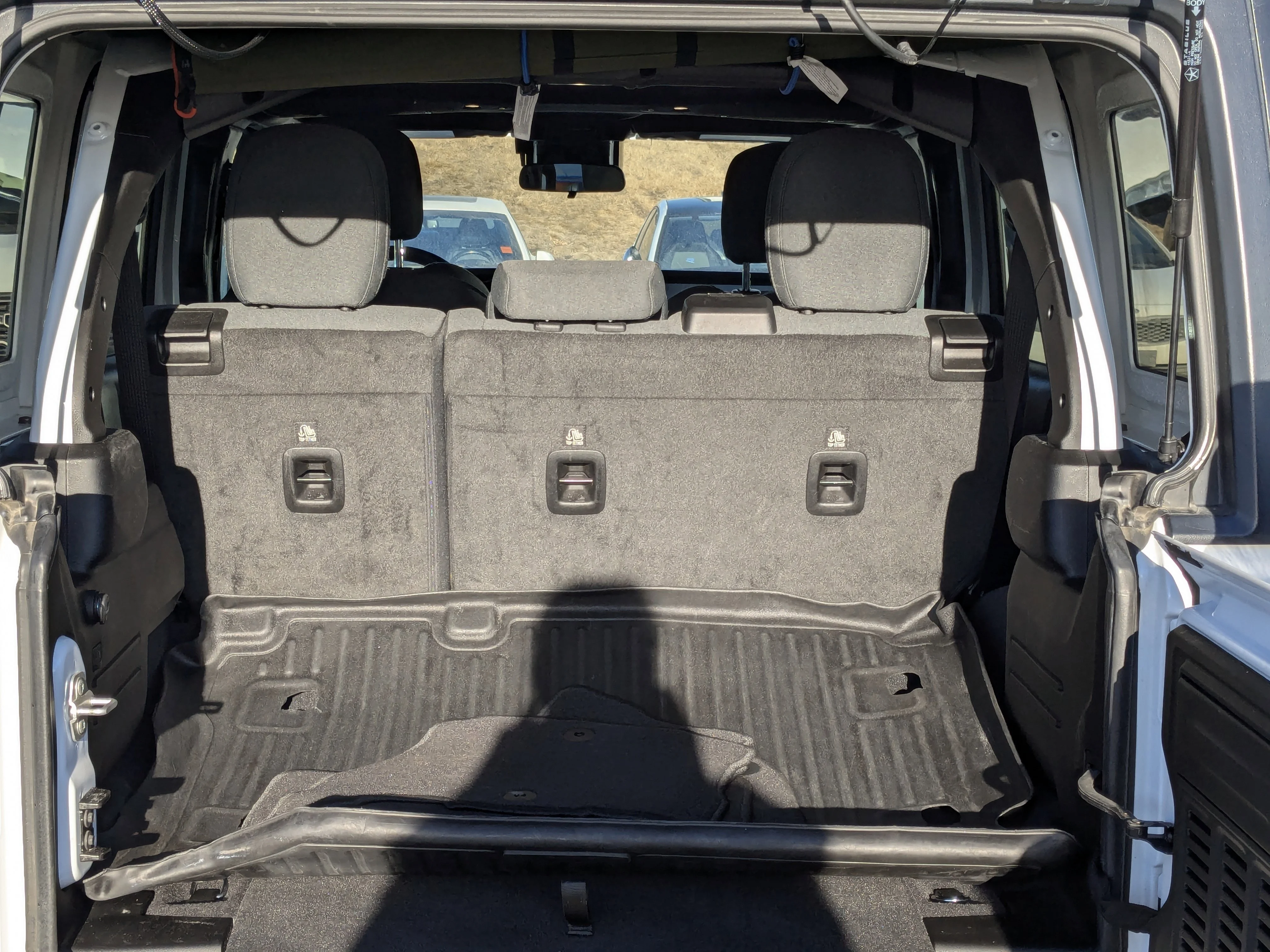 Used 2024 White Jeep Willys-LEDs-Trailer Tow-E-Locker-4XE - - Black Hardtop - 12.3 Display - Selec-Trac & Tons More! image 25