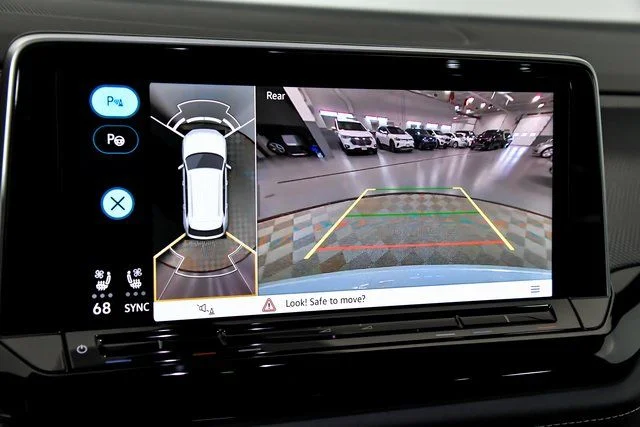 2026 Volkswagen Atlas Cross Sport SEL Premium R-LINE - Photo 17