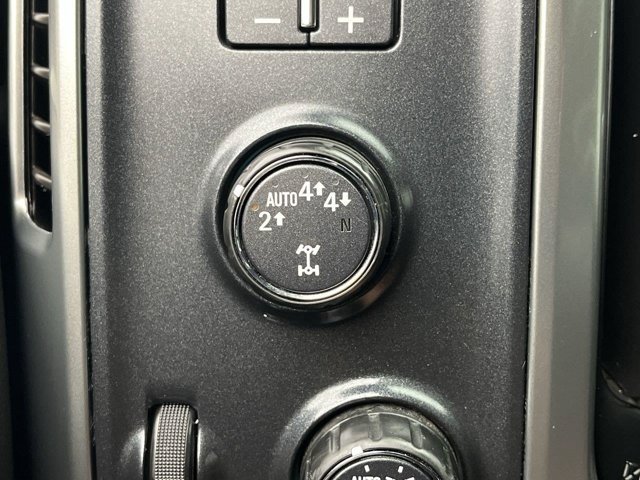 Used 2017 Graphite Metallic Chevrolet LT image 18