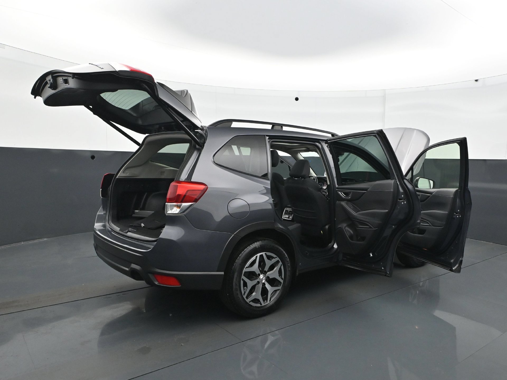 Used 2021 Magnetite Gray Metallic Subaru Premium image 36