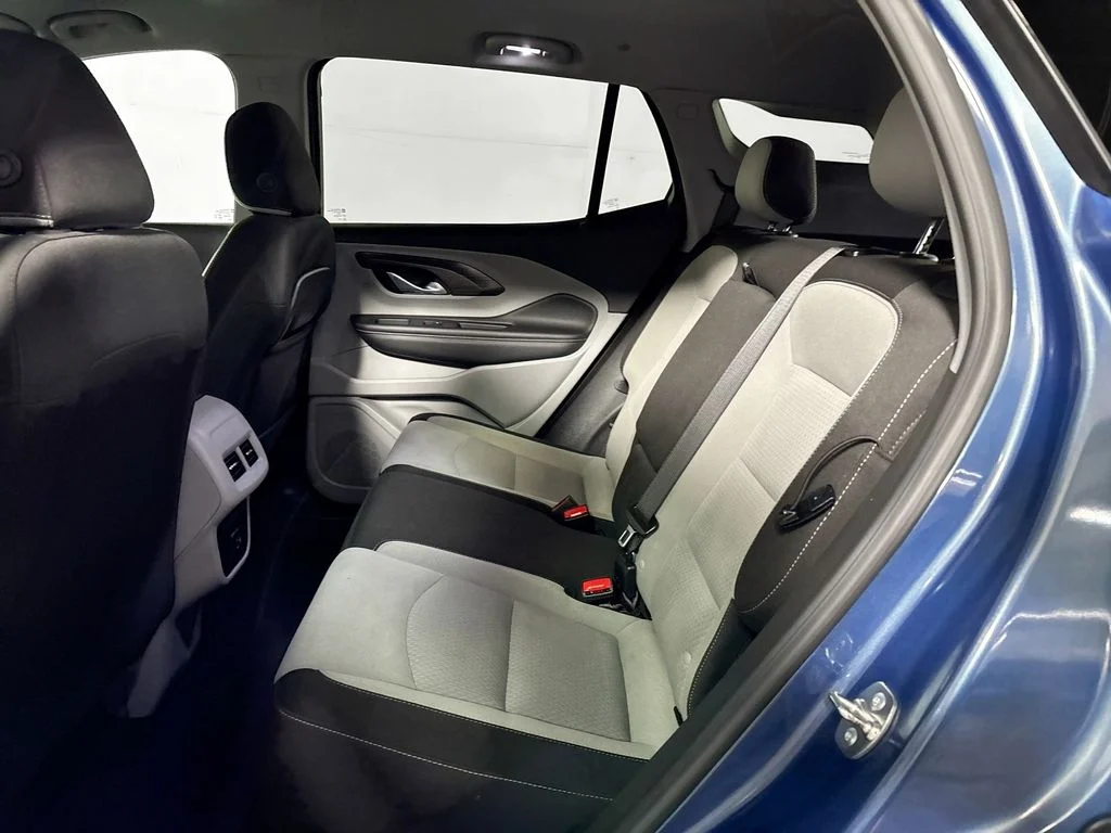Used 2024 Blue GMC SLE image 19