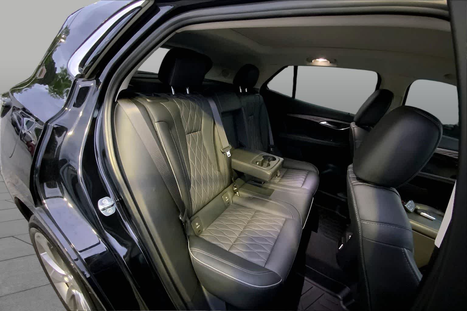 Used 2022 Ebony Twilight Metallic Buick Avenir image 19