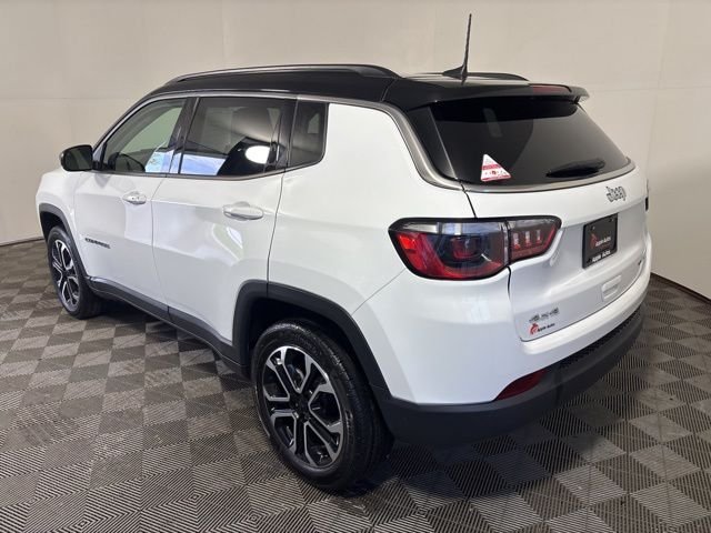 Certified Used 2022 White Jeep Limited image 4
