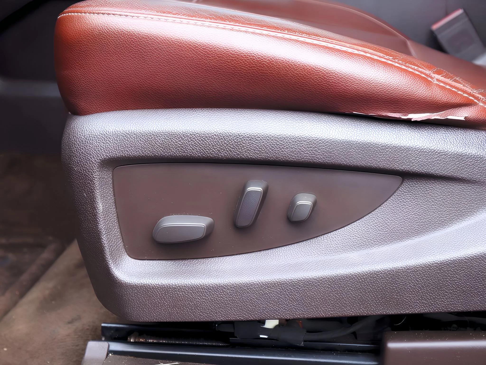 Used 2015 Burgandy Chevrolet LTZ image 14