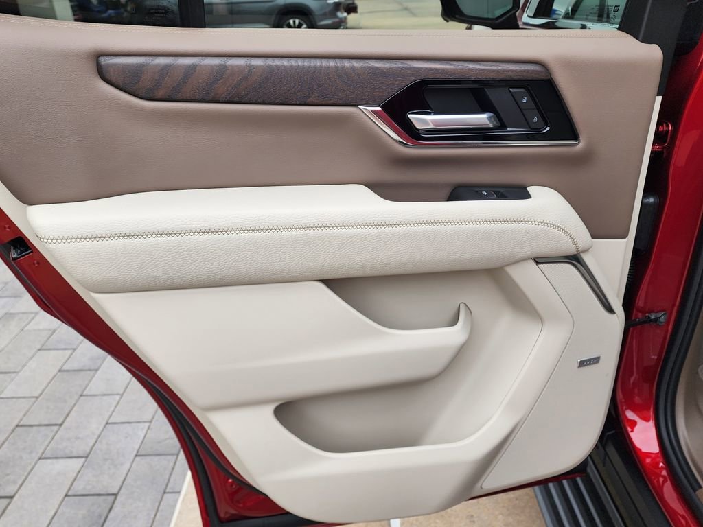 2026 GMC Yukon Denali - Photo 50