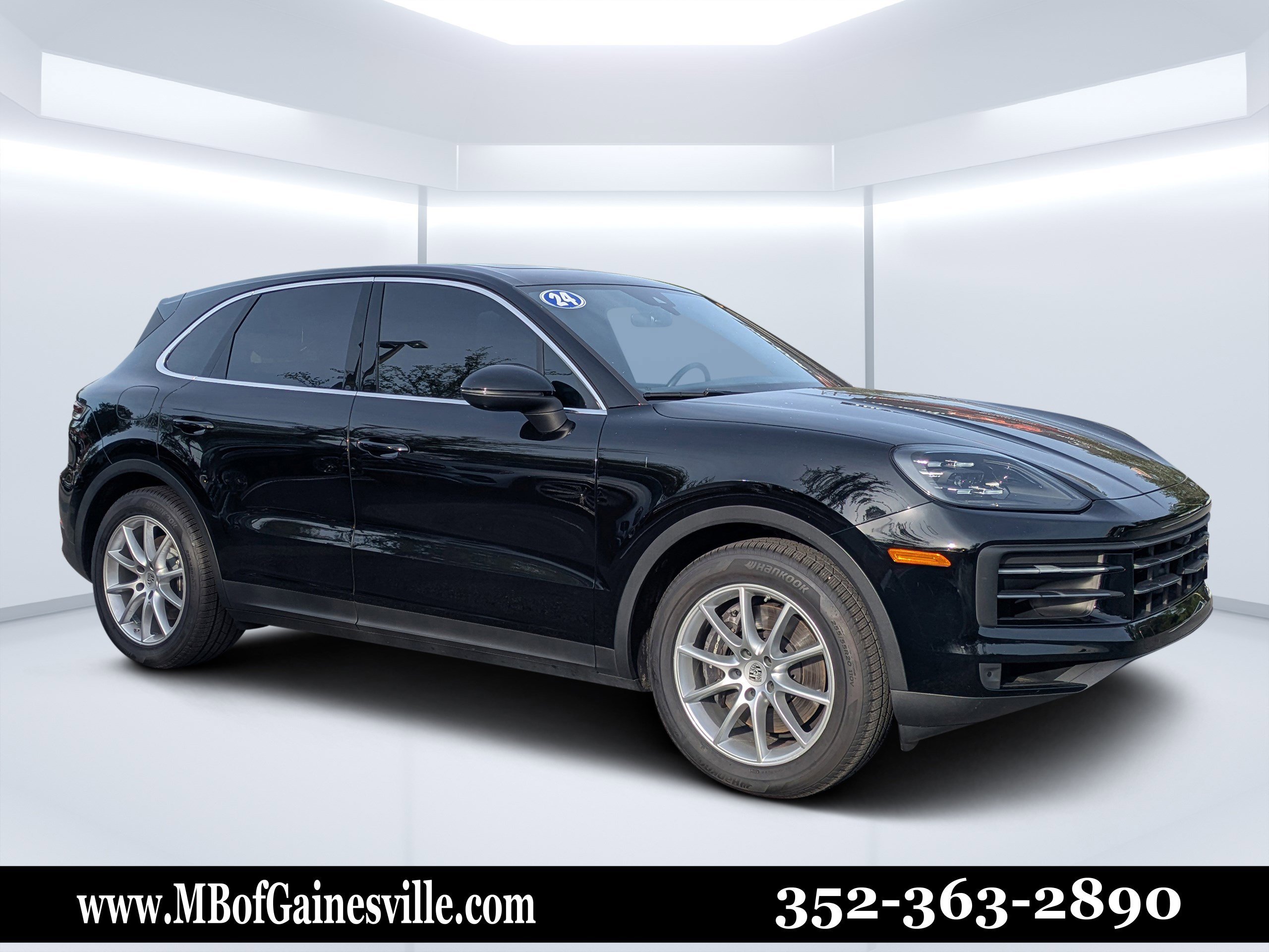 2024 Porsche Cayenne -'s photo