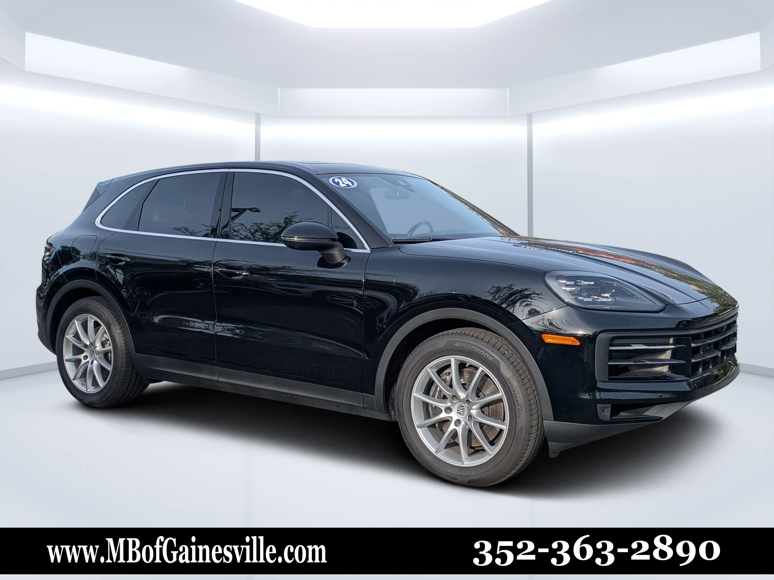 2024 Porsche Cayenne -'s photo