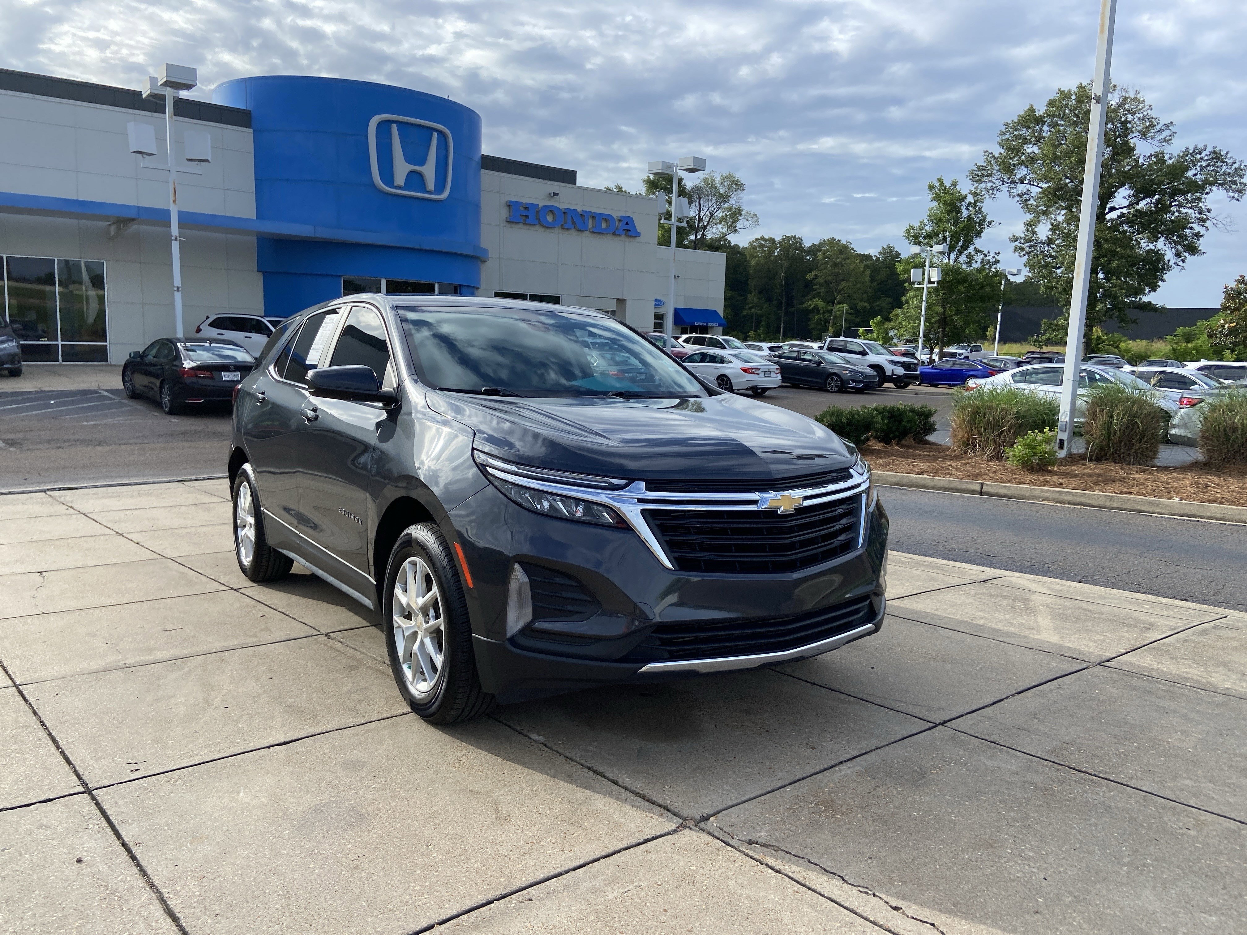 Used 2023 Chevrolet Equinox LT with VIN 3GNAXKEG2PS186460 for sale in Ridgeland, MS