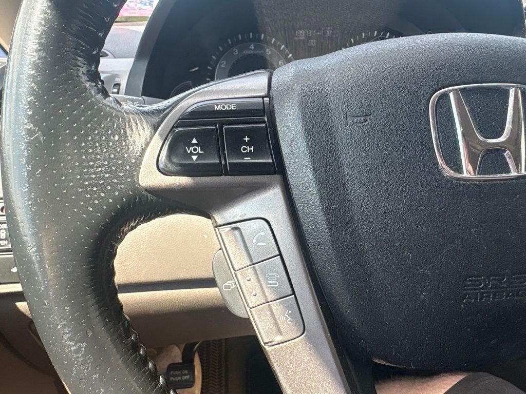 Used 2016 Gray Honda EX-L image 17