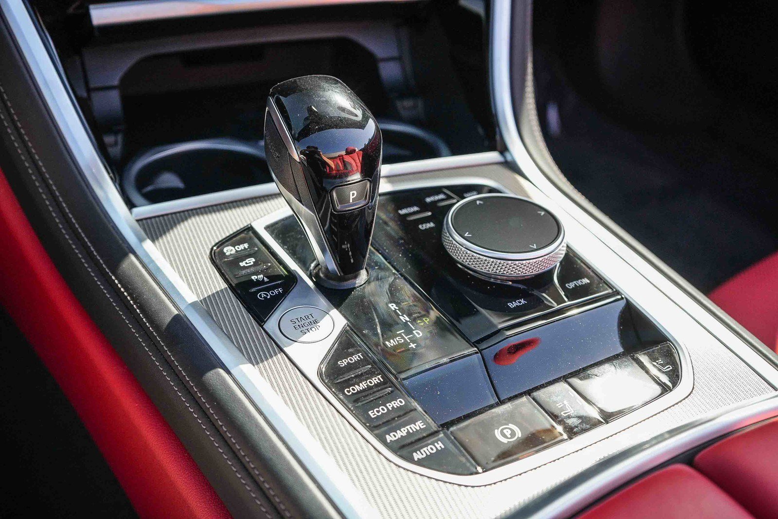 2025 BMW 8 Series 840i - Photo 23