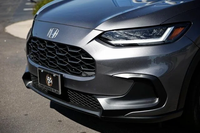 New 2027 Modern Steel Metallic Honda LX image 3
