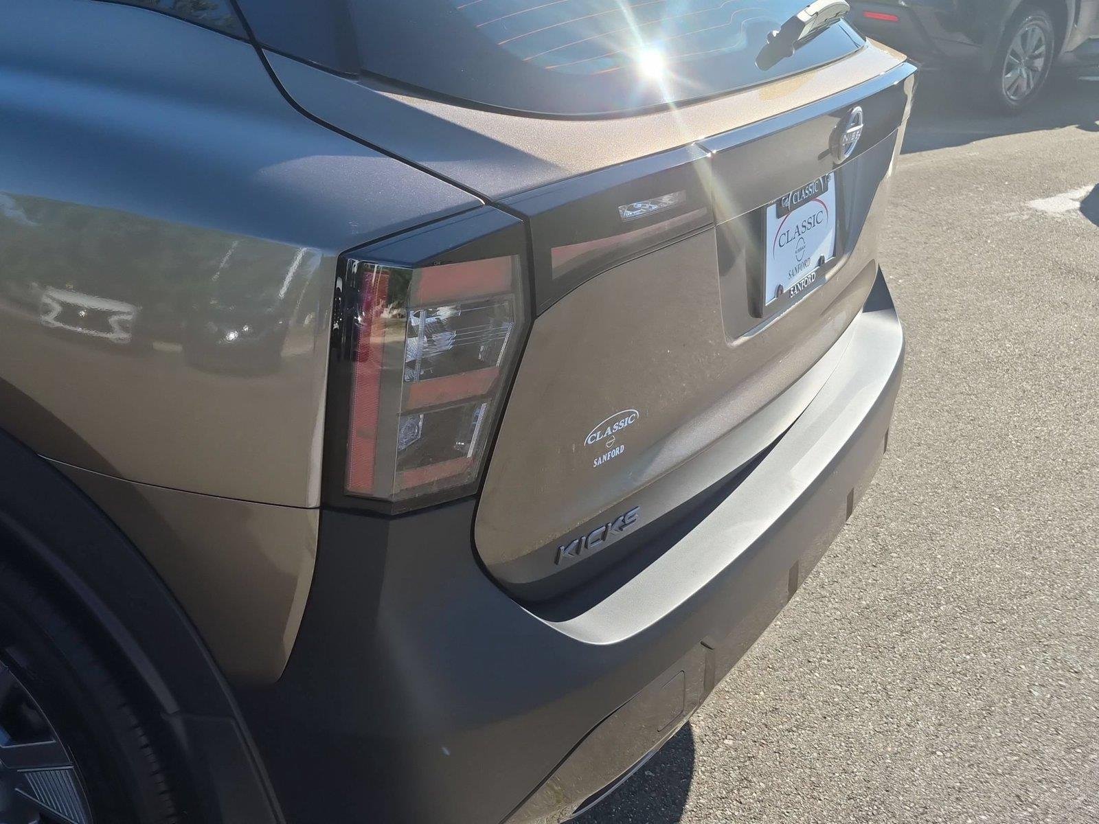New 2027 Canyon Bronze Metallic Nissan S image 11