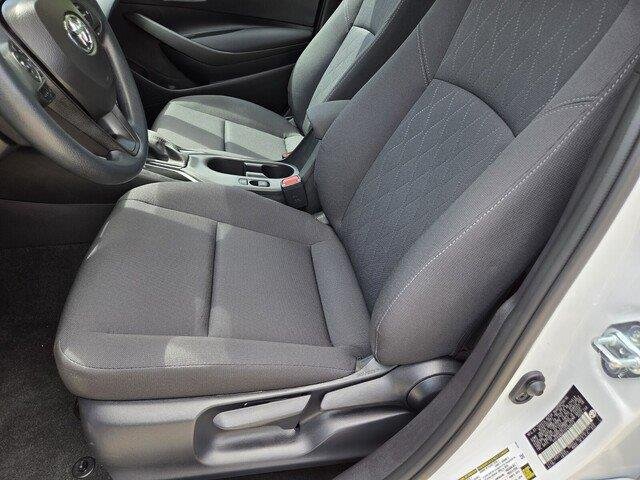 Used 2026 Wind Chill Pearl Toyota LE image 10