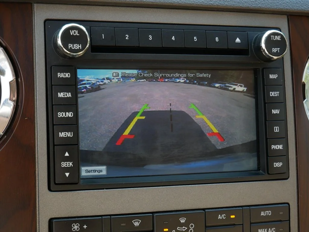 Used 2012 White Ford Lariat image 27